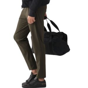 Lululemon On The Fly Pant *28" Dark Olive Sz 2 (First Release) OG